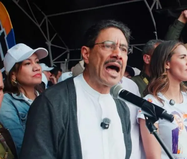 Marchas en Bogotá hoy Plaza de Bolívar: Iván Cepeda dio discurso con poca gente