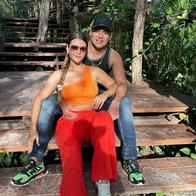 Yeison Jiménez y su esposa