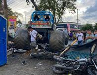 Tragedia en Colombia: una supercamioneta arrolla a multitud y deja dos muertos y decenas de heridos