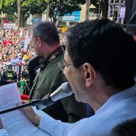 Voto vergonzante y aparato estatal a fondo empujan candidatura de Iván Cepeda