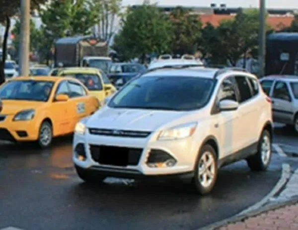 ¿Cómo opera el pico y placa para el servicio de transporte especial en mayo de 2026? 