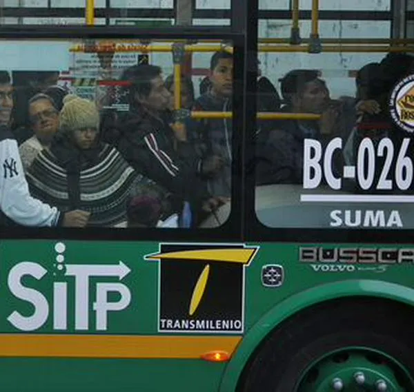 Soacha y TransMilenio firman acuerdo para el primer piloto de rutas alimentadoras