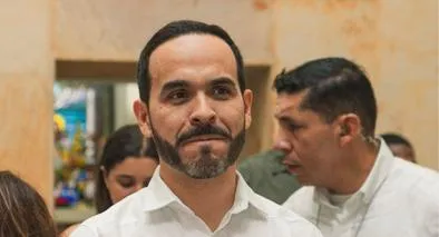 Abelardo de la Espriella denuncia plan de atentado en su contra. El candidato asegura que usarían francotiradores y señala a la DNI.