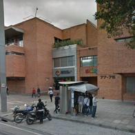 Venta de bases de datos personales en Unilago, Bogotá. Denuncia del concejal Julián Espinosa sobre mercado ilegal de pensionados y empresarios.