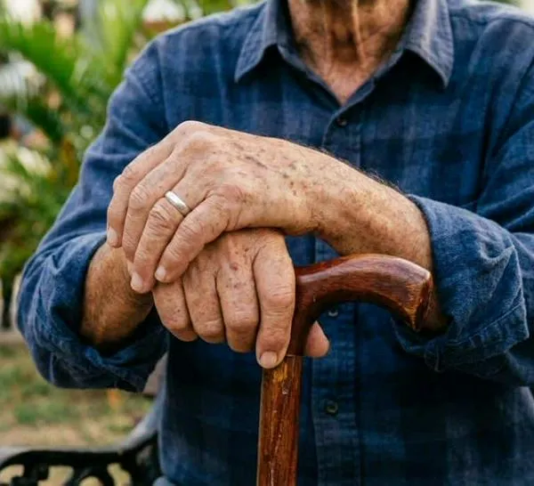 Pensionados en Colombia que no declaren renta a la DIAN se exponen a esta millonaria multa