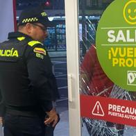 Mujer destruyó estanterías y mercancía en un D1: causó grandes perdidas