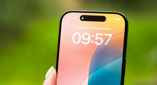 Clientes de Apple podrán pedir devolución de dinero por compra de iPhone 15 y 16