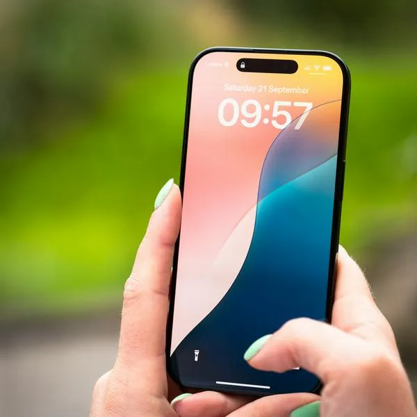 Clientes de Apple podrán pedir devolución de dinero por compra de iPhone 15 y 16