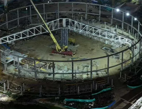 Bogotá inició el izaje de la estructura metálica en el Velódromo de Gibraltar en Bosa 