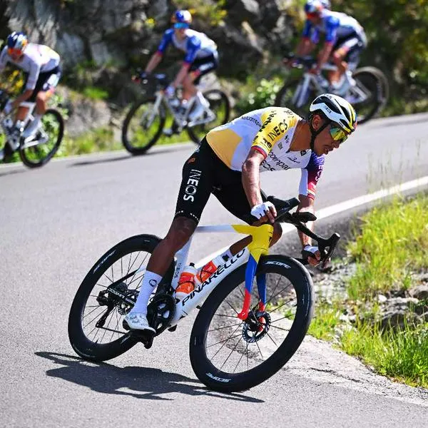 Egan Bernal sorprendió en etapa 14 del Giro de Italia 2026; Vingegaard es líder