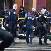 Momentos en el que neutralizan al autor del tiroteo cerca de la Casa Blanca, en Washington