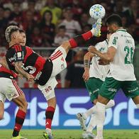 Jorge Carrascal, expulsado con Flamengo por guayo en la cara de rival en Brasil