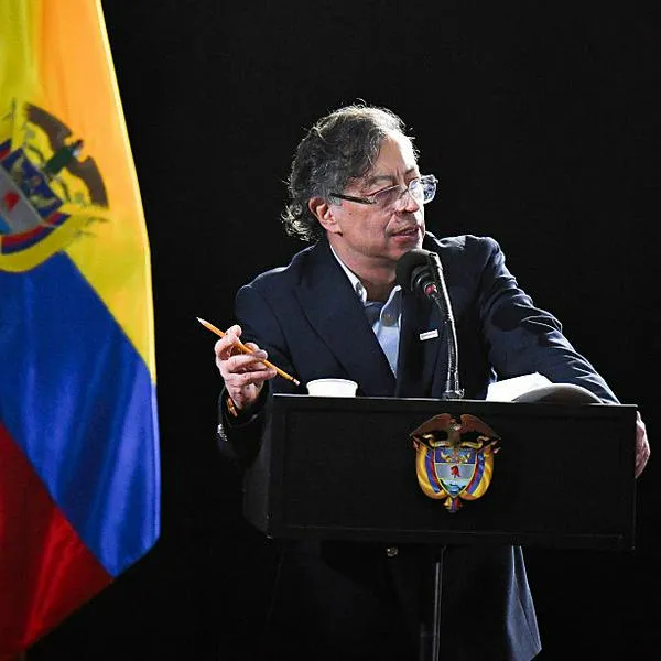 Gustavo Petro explotó contra el ministro de Minas y lo acusó de alta traición