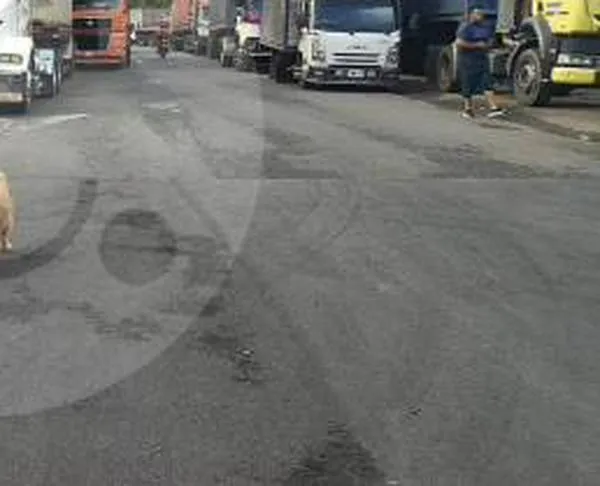 Bloqueos en Buenaventura golpearon al comercio y dispararon en 240% los costos de transporte