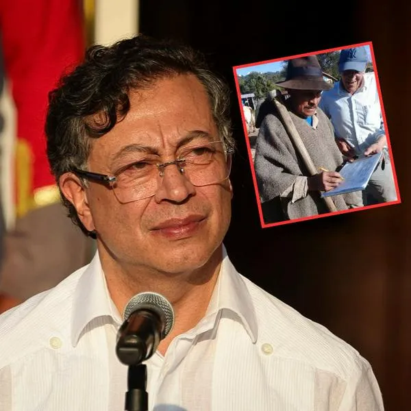 Gustavo Petro celebró supuesta firma para la constituyente con foto de 2017