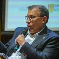Analizamos la estrategia política de Roy Barreras al anunciar su apoyo condicionado a Iván Cepeda a pocos días de las elecciones de este 31 de mayo.