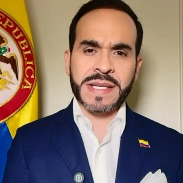 Abelardo recibe apoyo para elecciones de Colombia y habla Natalia Ponce de León