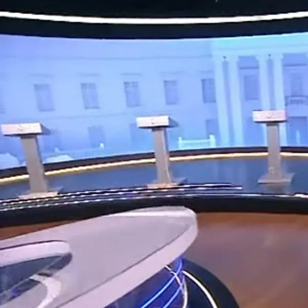 Por Iván Cepeda y Abelardo de la Espriella, Colombia se quedó sin debates