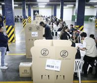 BOGOTA, COLOMBIA - MARCH 8: Colombians head to the polls to exercise their right to vote in the interparty primaries and legislative electios in BogotÃ¡, Colombia on March 8, 2026. (Photo by Esteban Vege La-Rotta/Anadolu via Getty Images)