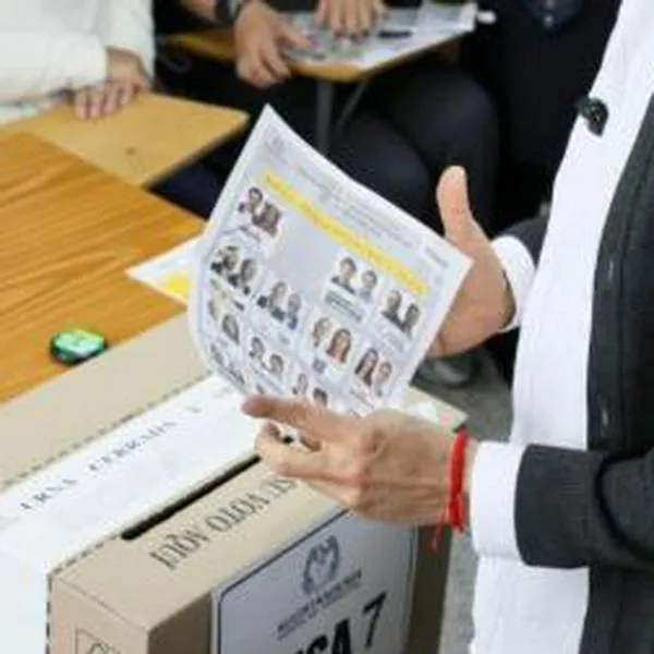 ¿Anulan el voto por salirse del recuadro? A Iván Cepeda le pasó en elecciones