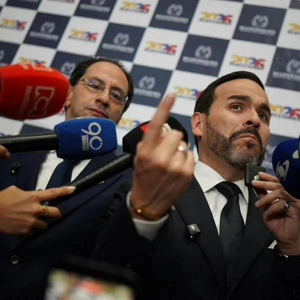 El senador David Luna anunció en sus redes sociales que votará por Abelardo de la Espriella en la segunda vuelta para derrotar a Iván Cepeda.