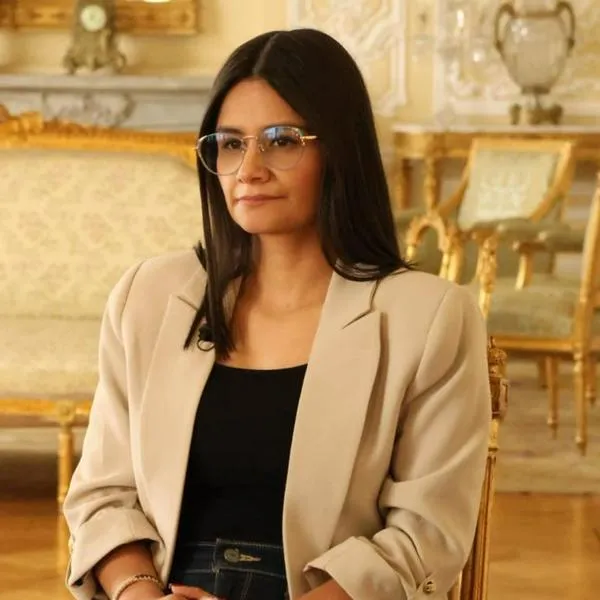 Angie Rodríguez dijo que intentaron envenenarla y culpó a funcionario de Petro