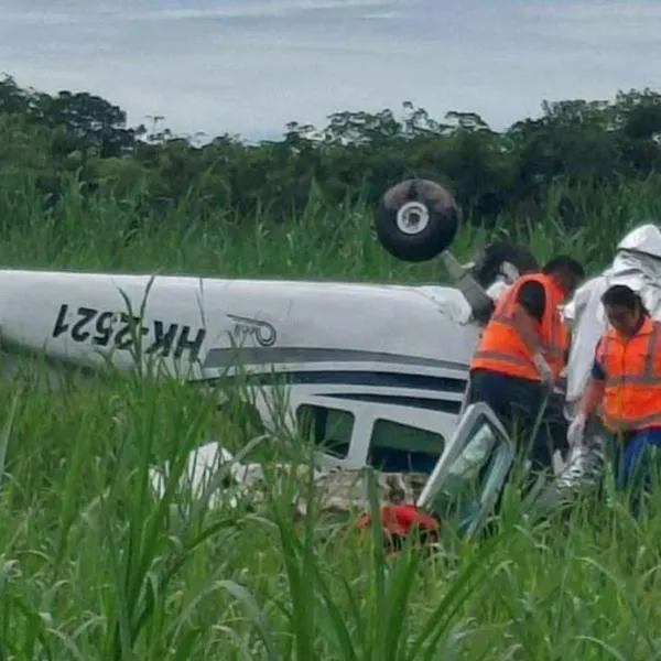 Cuatro personas fallecieron tras el accidente de una avioneta Cessna 206 de la empresa Arall que despegaba desde de Villavicencio hacia La Macarena.