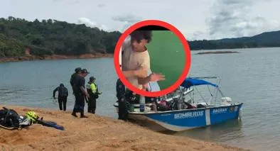 La hermana de Alexander Avendaño reveló que el joven fue golpeado y desnudado en una lancha en Guatapé antes de morir ahogado ante testigos.