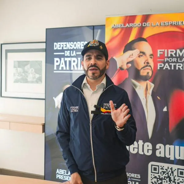 El exministro de Hacienda Mauricio Cárdenas anunció que votará por Abelardo de la Espriella para defender la economía y la democracia en segunda vuelta.
