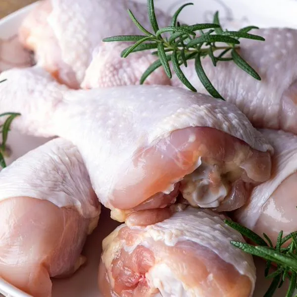 Mala noticia para amantes del pollo en Colombia: bloqueos suben su precio
