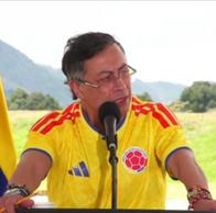 Gustavo Petro despidió a la Selección Colombia rumbo al Mundial 2026 con un emotivo discurso sobre la humildad, la vida y el juego en equipo.