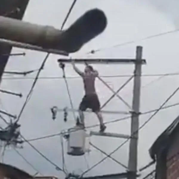 Hombre murió electrocutado en Medellín; huía tras una riña entre vecinos