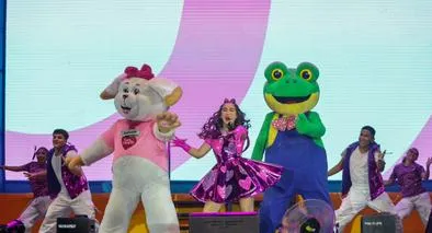 Lara Campos se presentará por primera vez en Colombia el próximo 30 de agosto de 2026 con un gran espectáculo familiar en el Movistar Arena.  