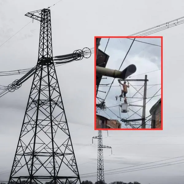 Medellín: hombre se trepó a un poste y murió por una descarga eléctrica