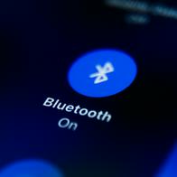 Bluesnarfing: qué es y los riesgos de tener el Bluetooth siempre activado