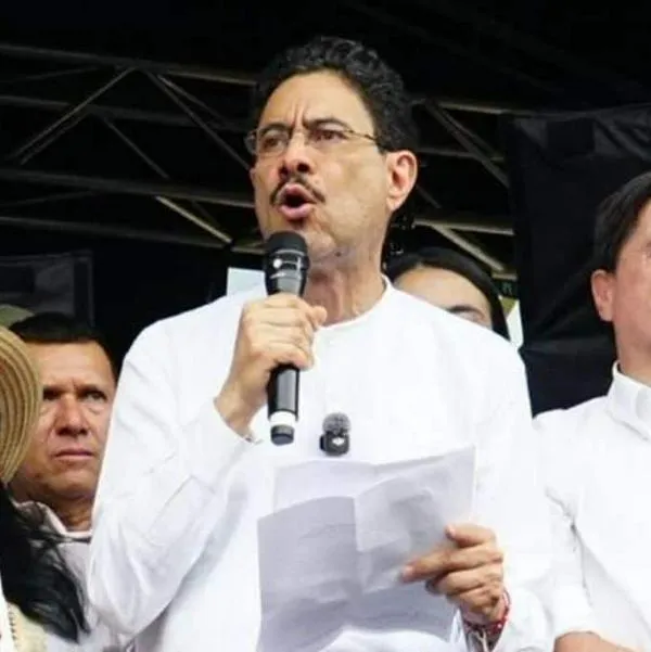 Iván Cepeda reconoce resultado de elecciones y cedió condición a De la Espriella