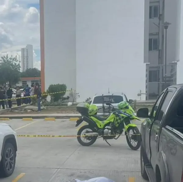Asesinan a expareja sentimental de alias 'Castor': se le metieron a su conjunto y le dispararon cuando se iba a subir a su camioneta. 