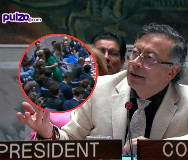 Video de cuando se paran mientras que Petro estaba hablando en la ONU