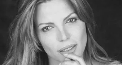 El mundo del entretenimiento despide a la conductora Patrizia Caselli, quien marcó la televisión de los años ochenta antes de sufrir complicaciones. 