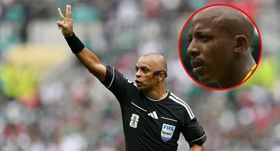 El árbitro Wilton Sampaio toma una decisión durante el partido del Grupo A de la Copa Mundial de la FIFA 2026 entre México y Sudáfrica en el Estadio de la Ciudad de México el 11 de junio de 2026 en la Ciudad de México,