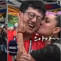 Periodista coreano fue besado en México durante el Mundial 2026 y video es viral