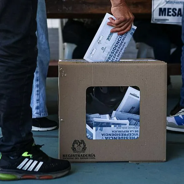 Elecciones hoy: ministro de Defensa advirtió de disturbios en segunda vuelta