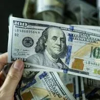 Dólar cayó más de $ 200 en Colombia y emociona a mucha gente en el país
