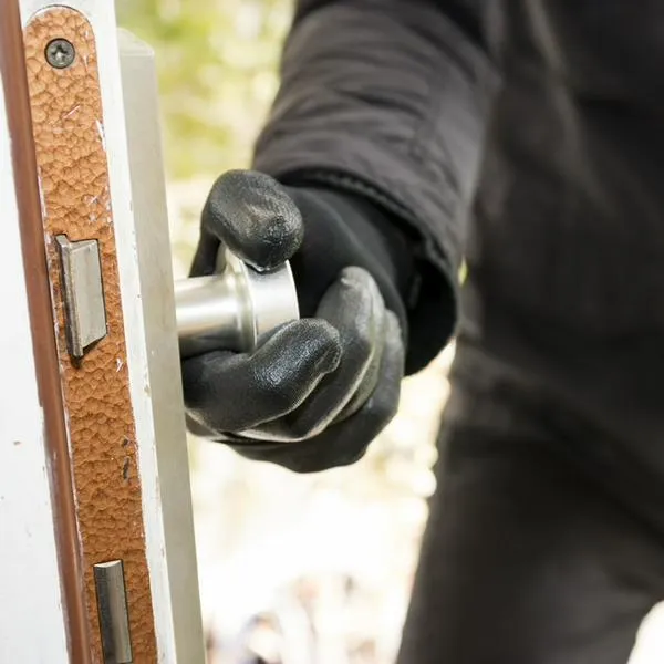 Nueva modalidad de hurto en Bogotá: con engaños, desocuparon una casa