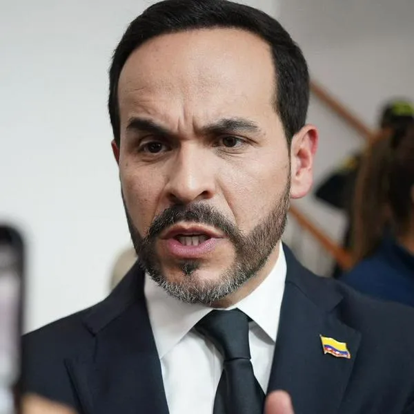 Por qué Abelardo de la Espriella reveló su historia clínica en Colombia en 2026