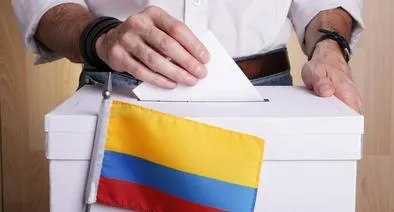 Colombianos en el exterior ya pueden votar en segunda vuelta presidencial