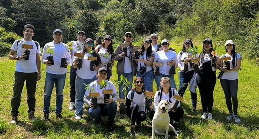 Voluntariado llevó formación clave a 2.000 personas en Colombia y más