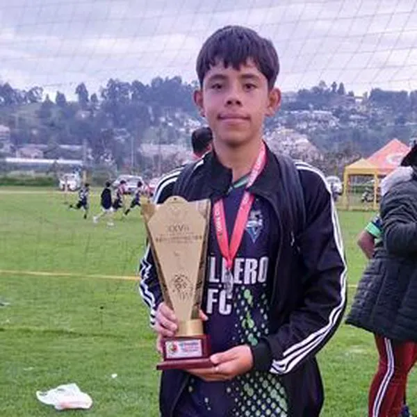 Manuel Santiago Palacios Rueda, joven de 16 años y promesa del BMX, asesinado al salir del colegio en Suba, Bogotá, porque querían robarle una gorra