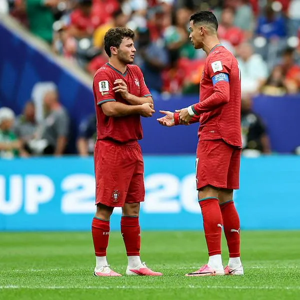 Cristiano Ronaldo y Joao Neves