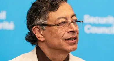 Gustavo Petro, presidente de Colombia, habla en la sede de la ONU, luego de una reunión del Consejo de Seguridad sobre el avance de las soluciones políticas en Oriente Medio: mediación y diálogo para una paz duradera. 